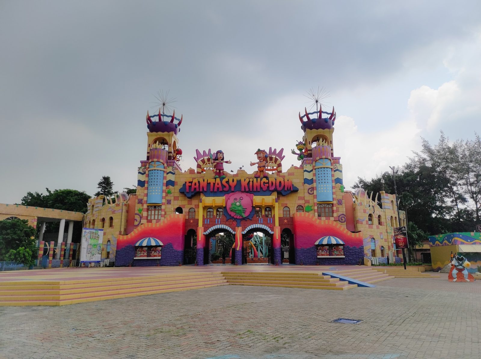ফ্যান্টাসি কিংডম
