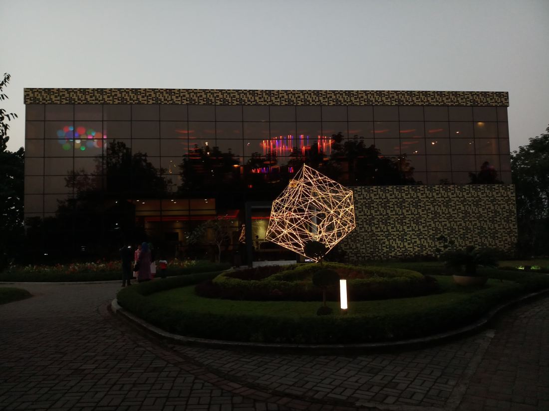 দ্য প্যালেস লাক্সারি রিসোর্ট